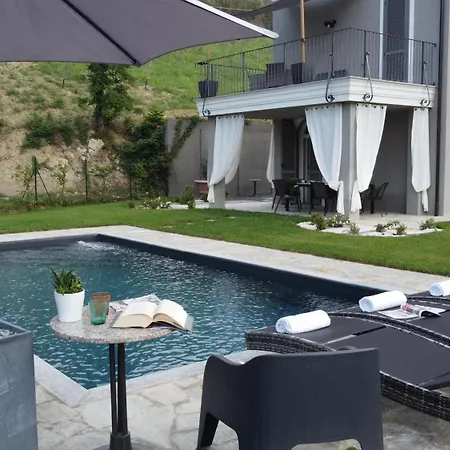 Grassi With Pool Nizza Monferrato Vila